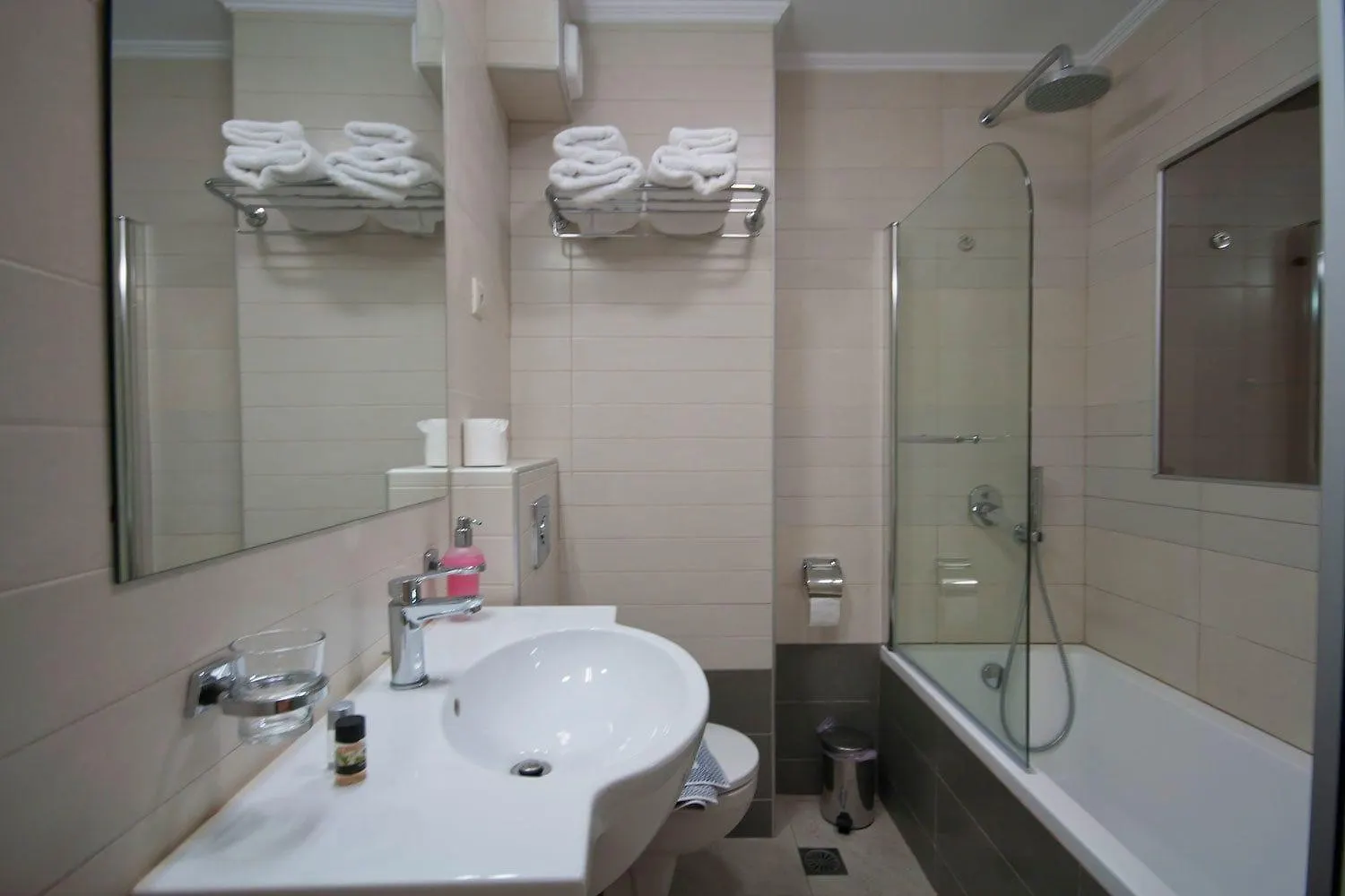 Liberty Hotel Rethymno 3*,